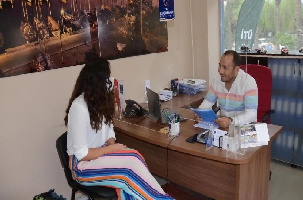 Kuşadası Belediyesi İş Arayanlara Umut Kapısı Oldu
