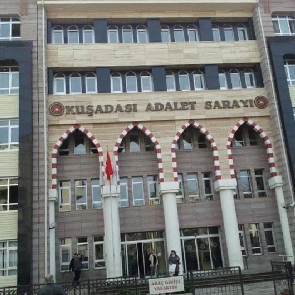 Marmaris’te Aranan Göçmen Kaçakçısı, Kuşadası Polisine Yakalandı