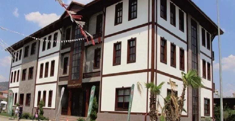 Başkan Öndeş’ten, İlçe Esnafına Destek
