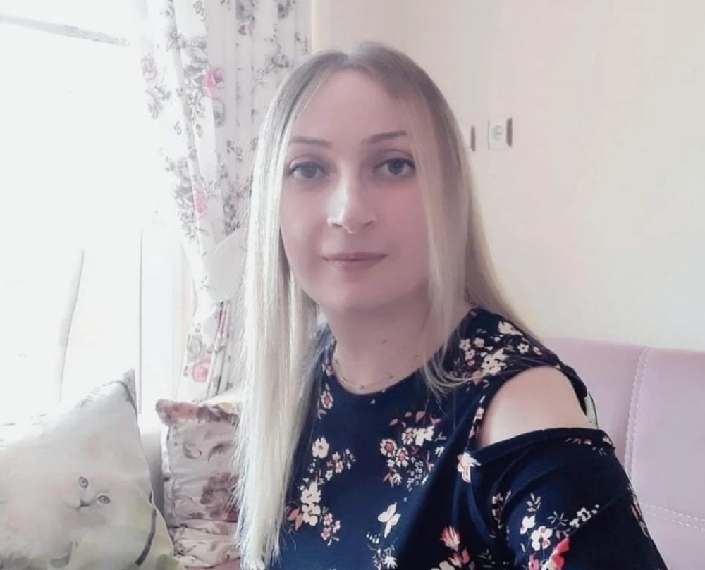 Genç Kızın Ani Ölümü İlçeyi Yasa Boğdu