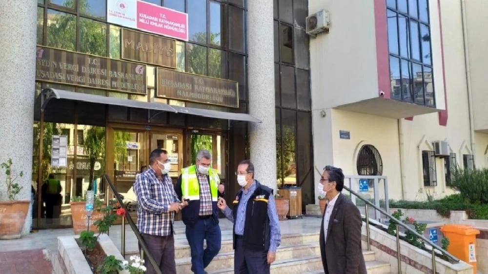 Kuşadası’ndaki Kamu Binalarında Hasar Tespiti Yapıldı