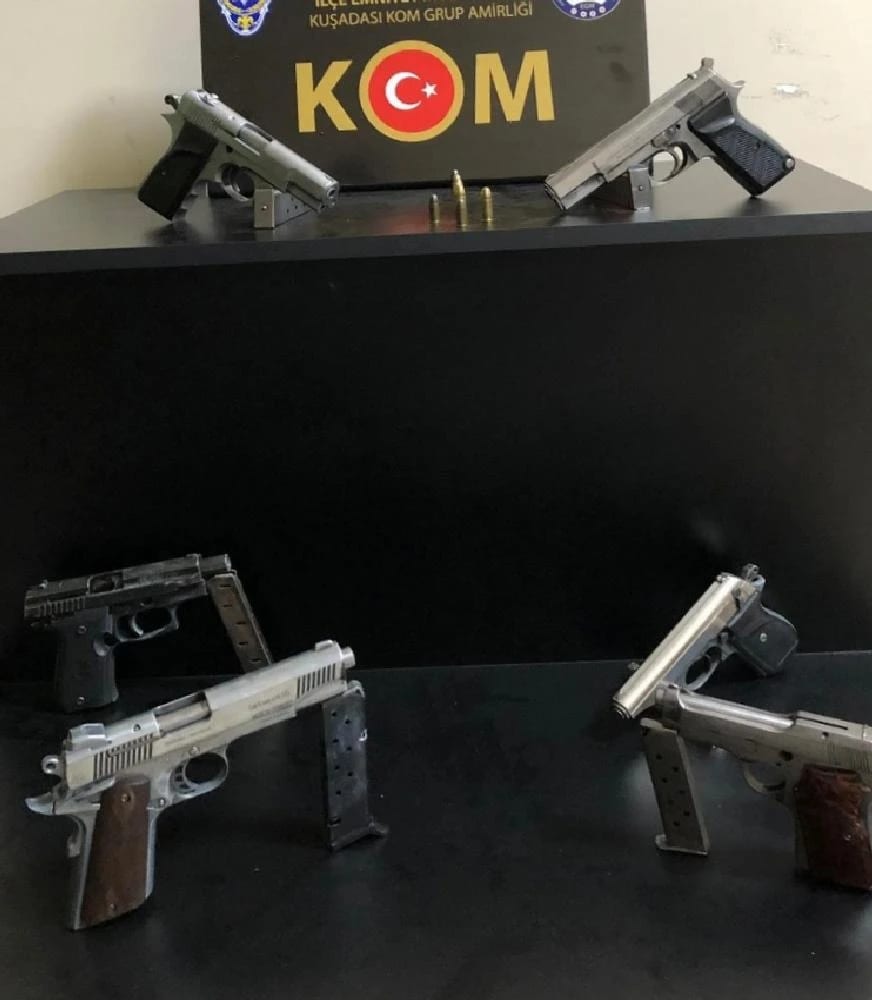 Plakasız Motosiklet Cephanelik gibi Çıktı