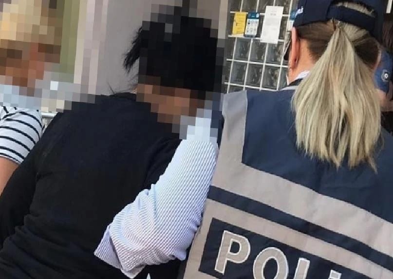 Yankesici İki Kadın Yakalandı