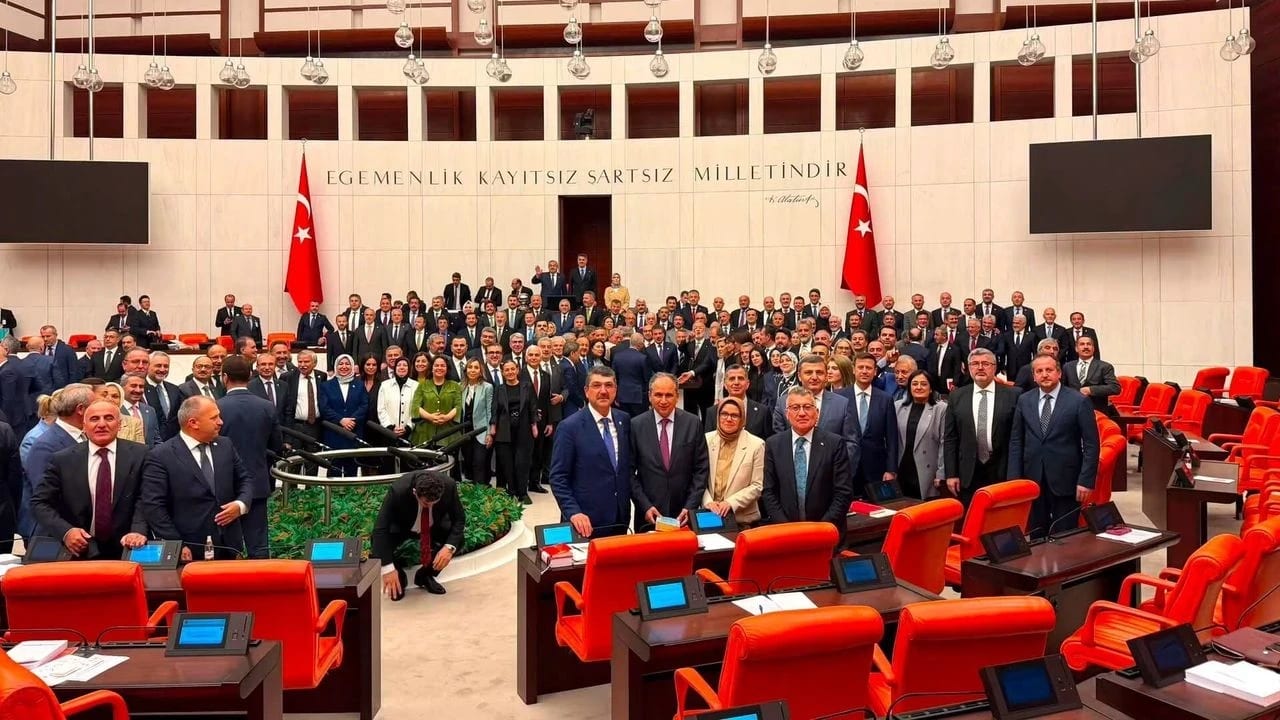 AK Parti Aydın Milletvekillerinden Çerçeve Yasa Mesajı: “Yeni Bir Dönem Başlıyor”