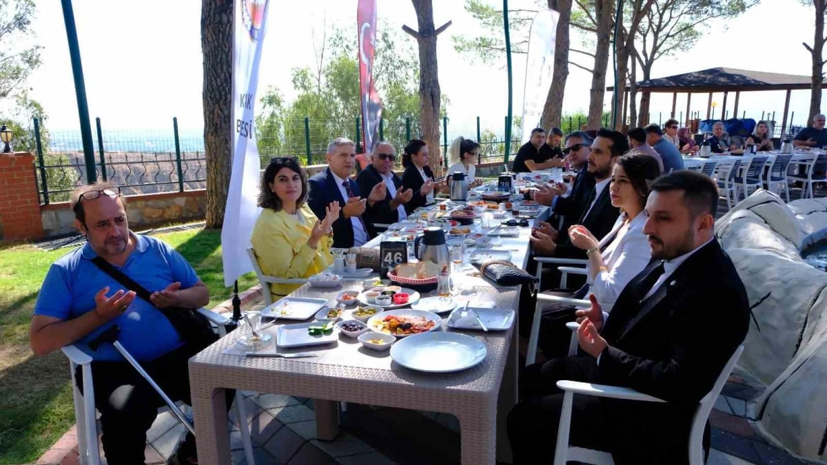 Başkan Doğanca gazilerle buluştu