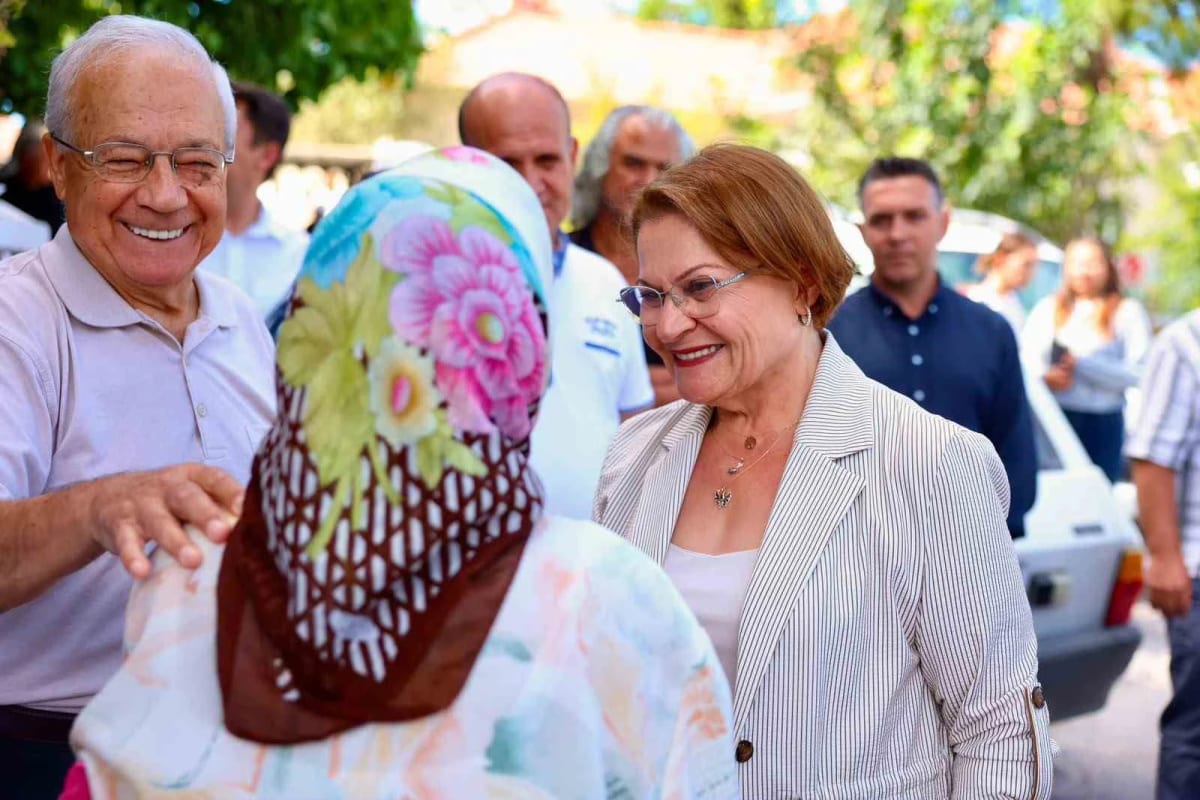 Başkan Gençay zeytin üreticileri ile bir araya geldi