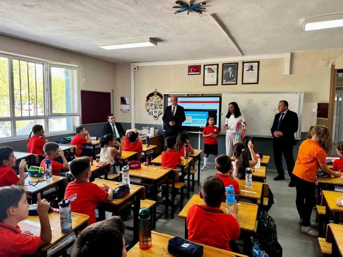 Bozdoğan’da yeni eğitim yılının ilk ders zili çaldı