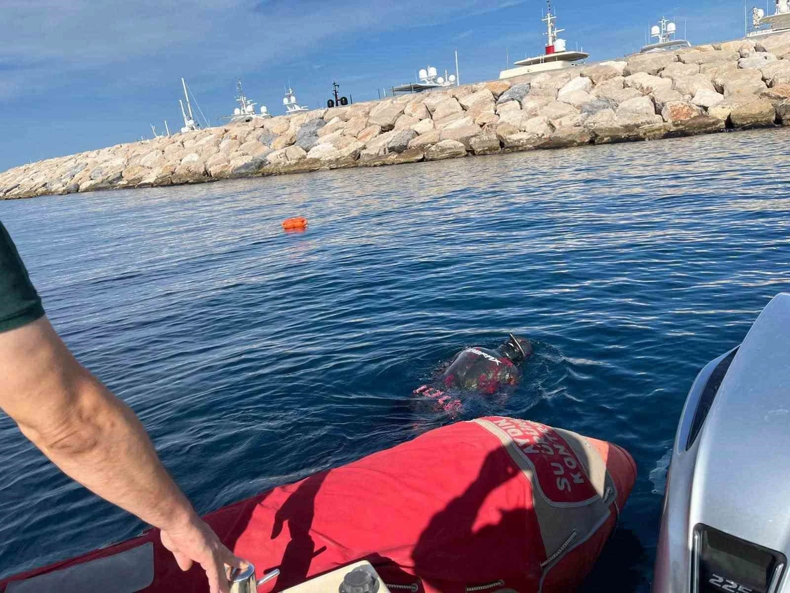 Didim’de denizde sıkı denetim, dalgıçlar da görev aldı