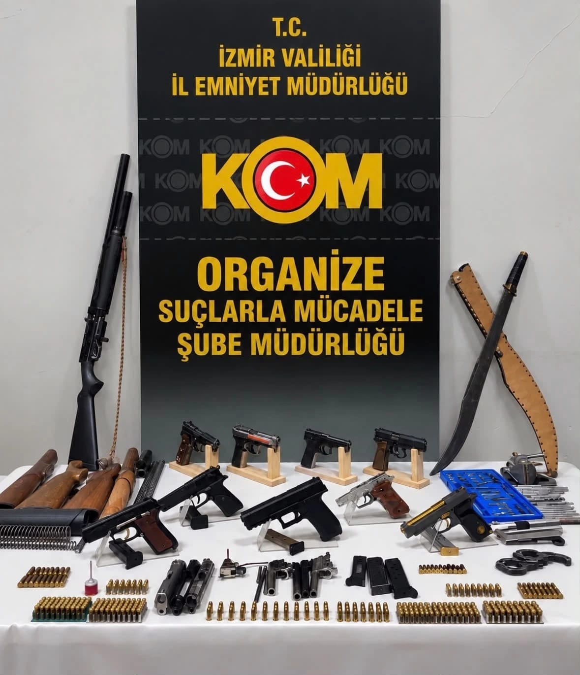 İzmir’de ’Sokaklar Güvende’ operasyonu