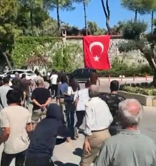Kuşadası’nda beş yıldızlı otelde maaş krizi