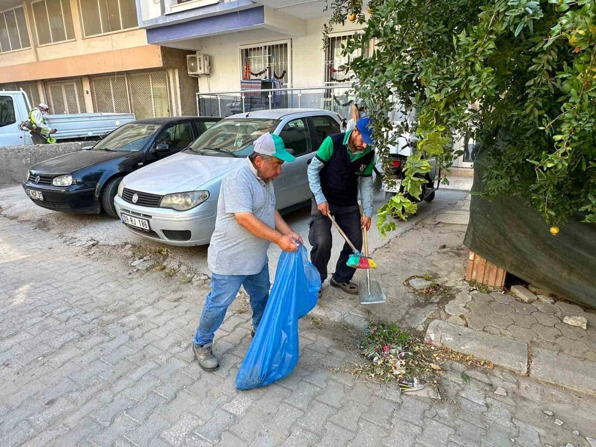Nazilli Belediyesi’nden temizlik çalışması