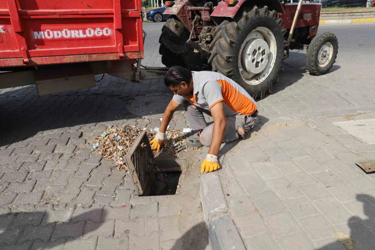 Nazilli’de kış öncesi mazgal temizliği