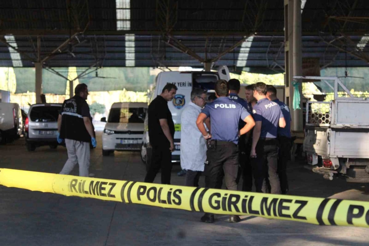 Okul önünde pompalı tüfekle gezen 2 şüpheli yakalandı