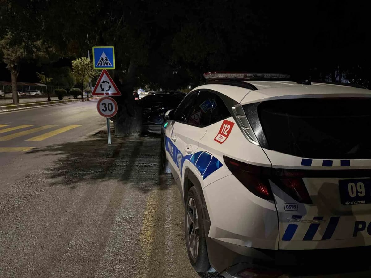 Polis ekiplerinin huzur ve güvenlik uygulamaları aralıksız sürüyor