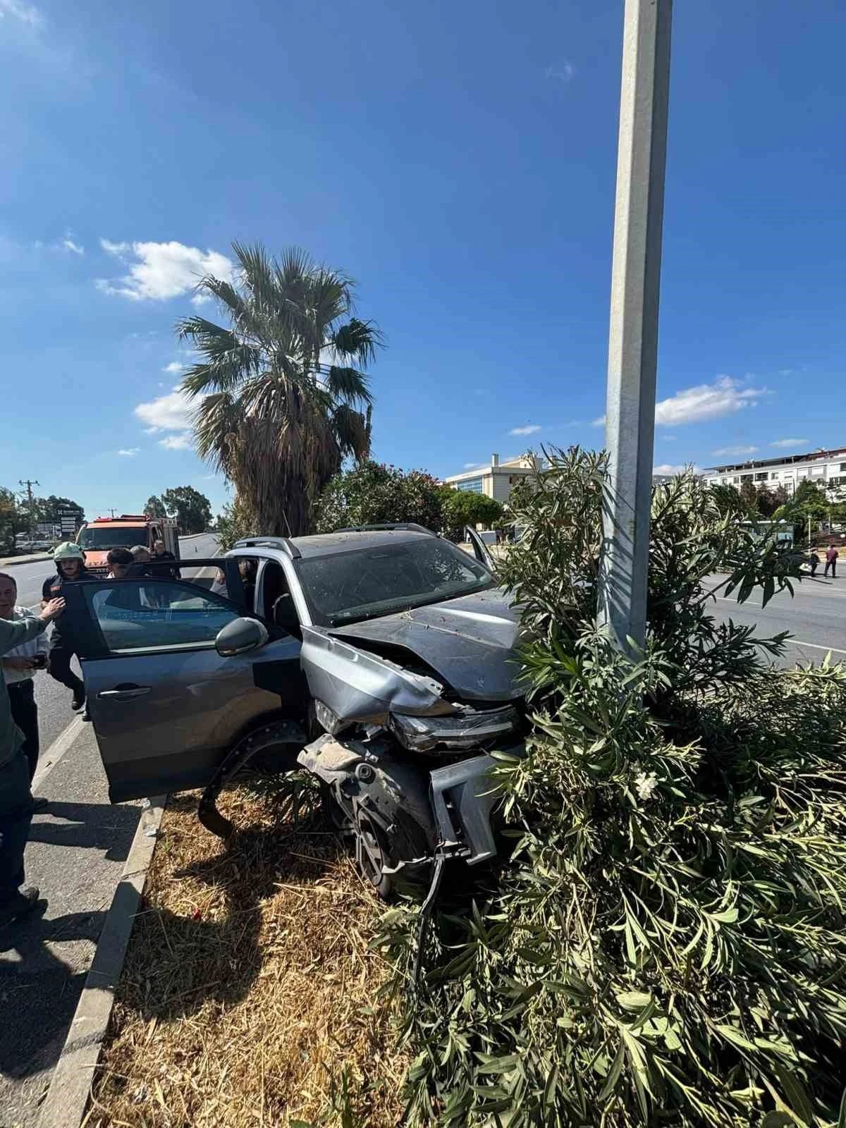 Söke’de trafik kazası: 3 yaralı