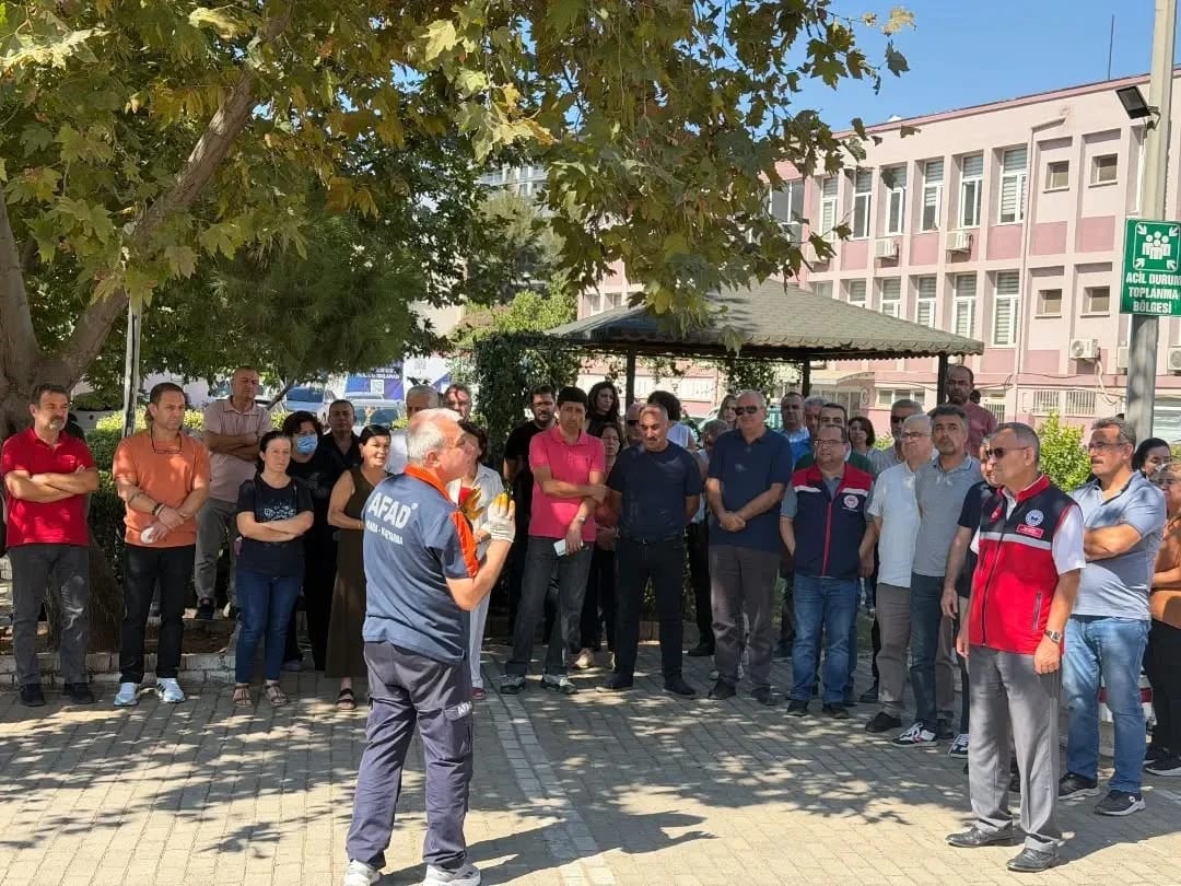 Tarım müdürlüğünde yangın ve deprem tatbikatı