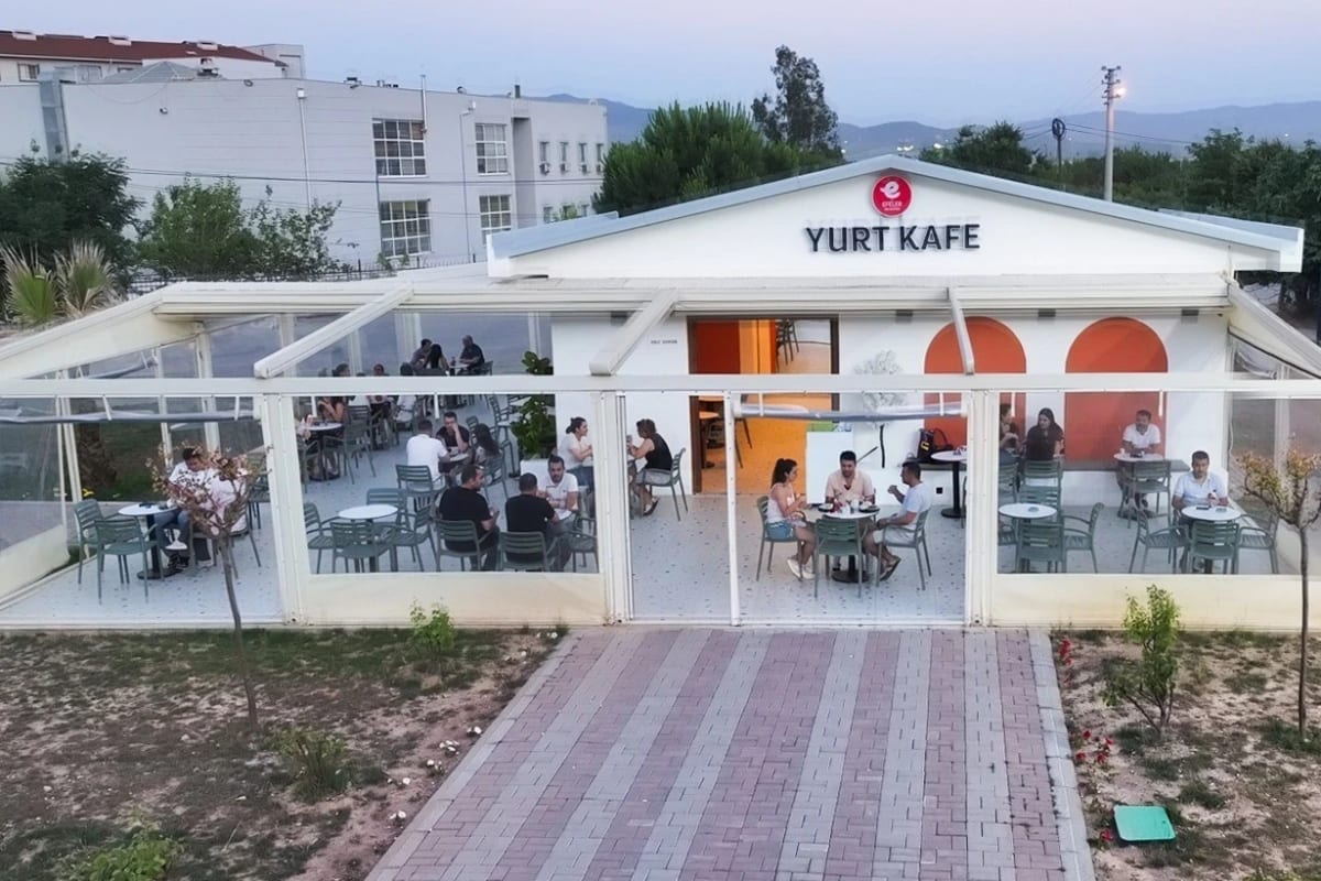 Üniversiteli gençlerden Yurt Kafe’ye yoğun ilgi