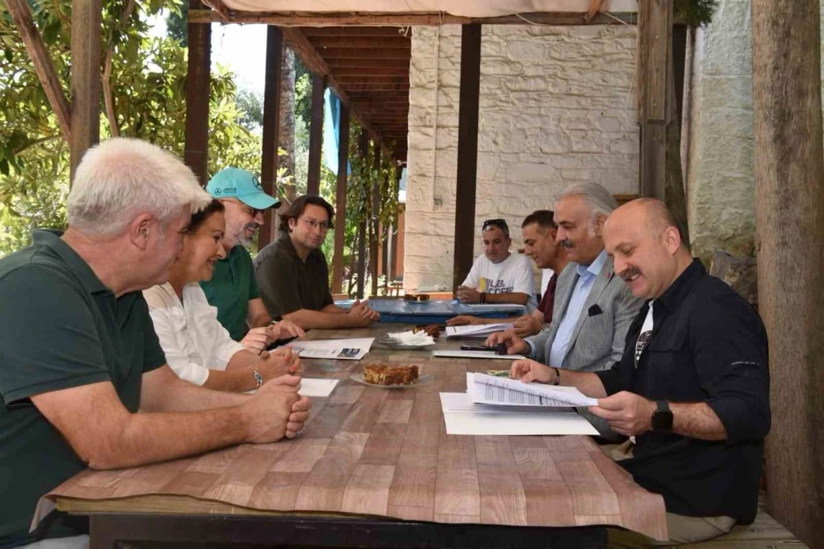 Vali Varol, antik kentlerdeki çalışmaları yerinde inceledi