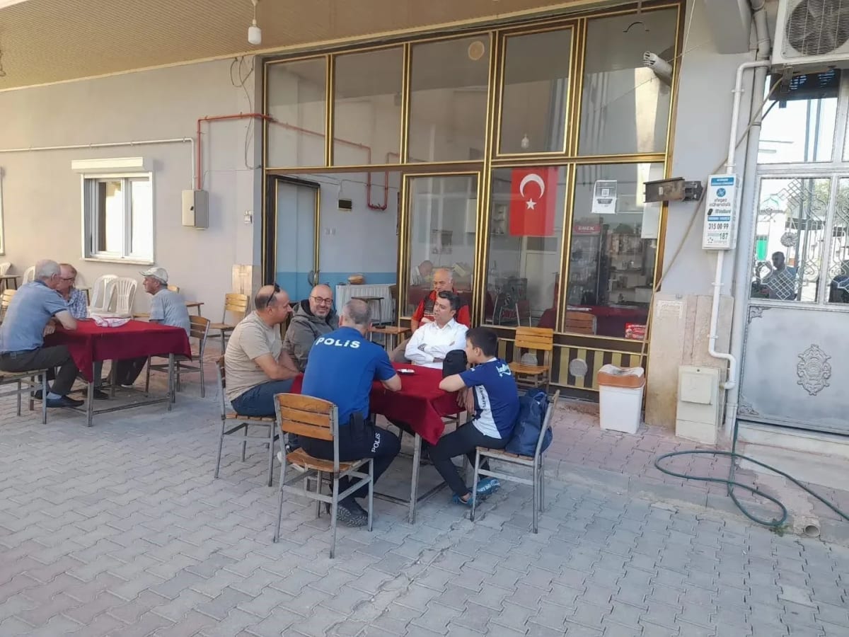 Yenipazar Kaymakamı Karataş, esnaf ve vatandaşlarla buluştu