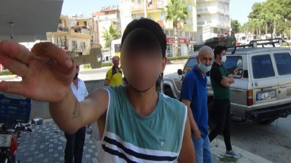 Doğum Gününde Çaldığı Otomobille Kaza Yapan Genç,2.83 Promil Alkollü Çıktı