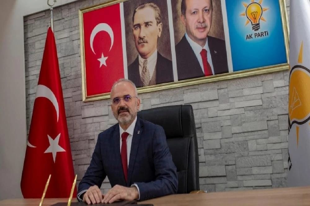 AK Parti Efeler İlçe Başkanı Elbir: Atatürk, Türk Milletini Aydınlık Günlere Kavuşturmuştur