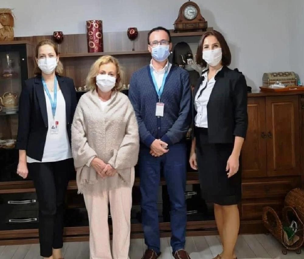 Kovid-19’u Yenen 61 Yaşındaki Hasta Sağlık Çalışanlarına Teşekkür Etti