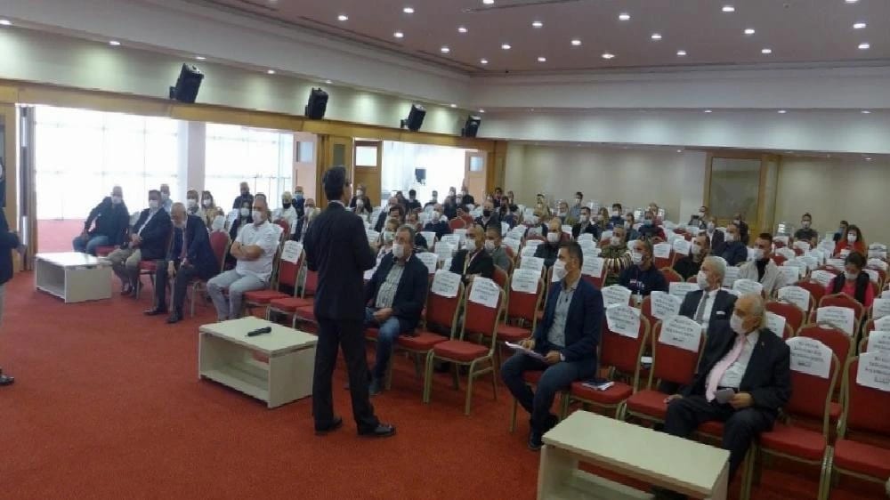 Kuşadası’nda Emlakçılar ve Nakliyecilerden Depremzedelere Düşük Fiyat