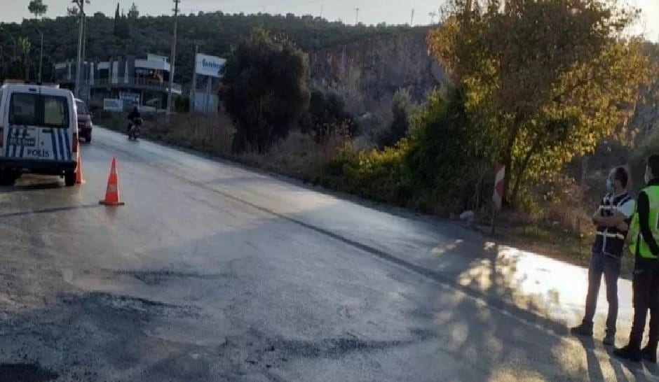 Kuşadası’nda Kaçak Tur ve Koronavirüs Denetimi