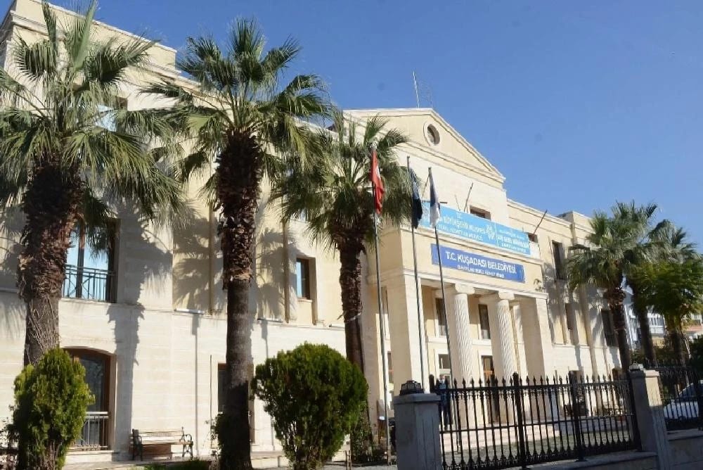 Kuşadası Belediyesi Davutlar Hizmet Binası Daha Aktif Hale Getiriliyor