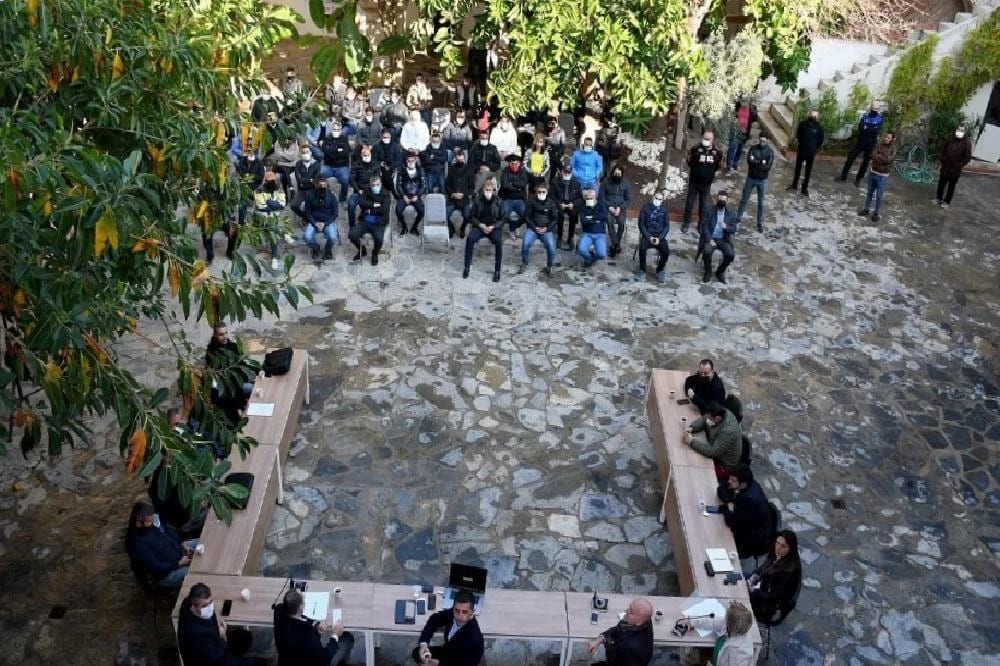 Kuşadası Çarşılarında Dış Cepheler Beyaza Bürünecek