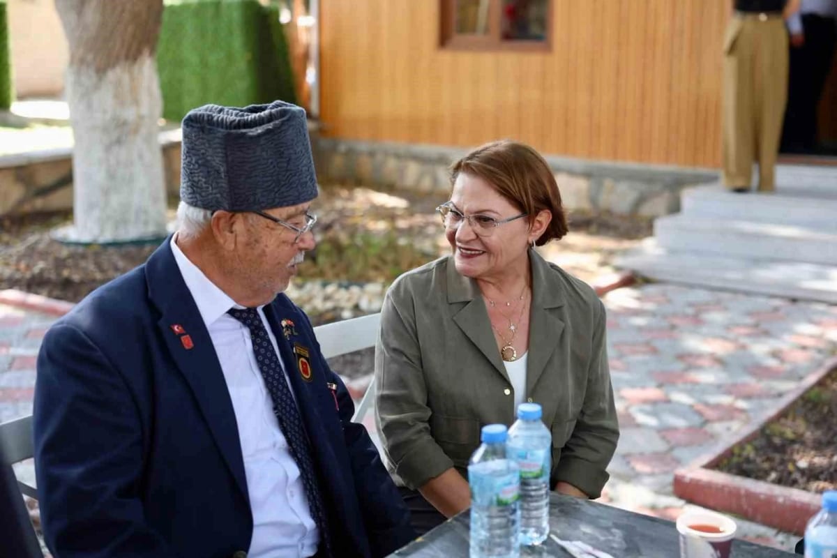 Başkan Gençay: "Gazilerimizin fedakarlığını unutmamız mümkün değil"