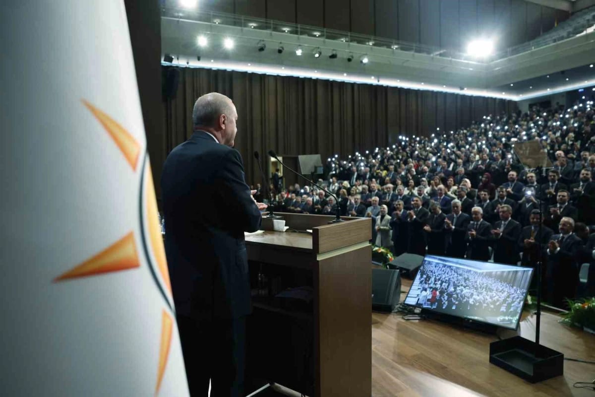 Cumhurbaşkanı Erdoğan: "Biz yanlış yapanla, nefsine yenik düşenle vedalaşır, yolumuza güçlenerek devam ederiz"