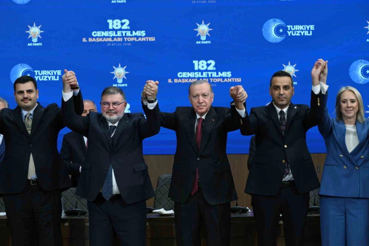 Cumhurbaşkanı Erdoğan: "Biz yanlış yapanla, nefsine yenik düşenle vedalaşır, yolumuza güçlenerek devam ederiz"