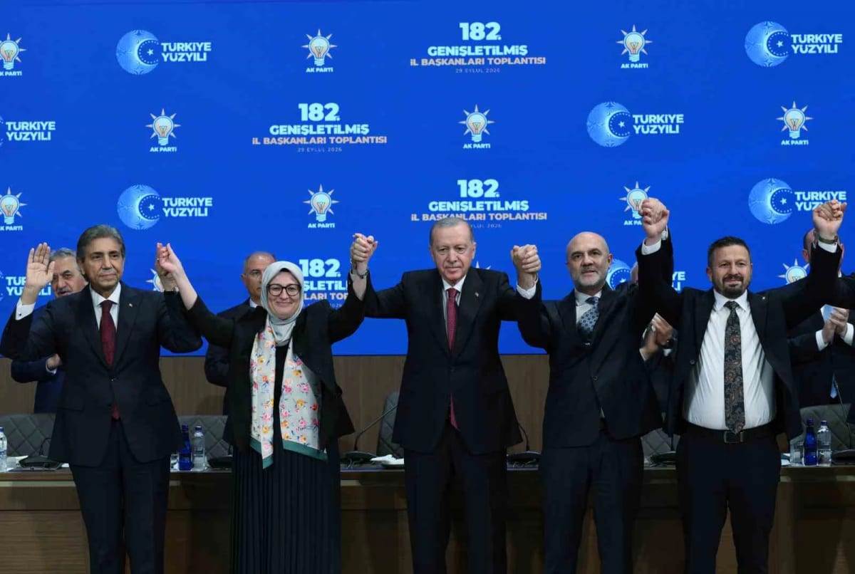 Cumhurbaşkanı Erdoğan: "Biz yanlış yapanla, nefsine yenik düşenle vedalaşır, yolumuza güçlenerek devam ederiz"