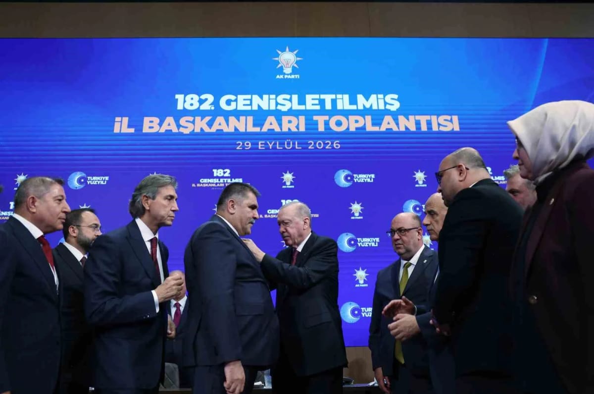Cumhurbaşkanı Erdoğan: "Biz yanlış yapanla, nefsine yenik düşenle vedalaşır, yolumuza güçlenerek devam ederiz"