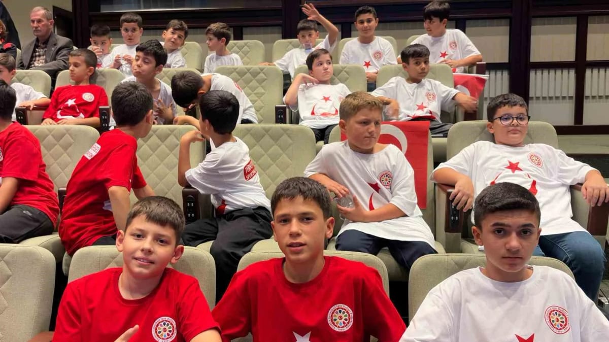 Cumhurbaşkanı Yardımcısı Yılmaz: "Bugün ülkemizde toplam 5 bin 555 gençlik ve spor tesisi var"