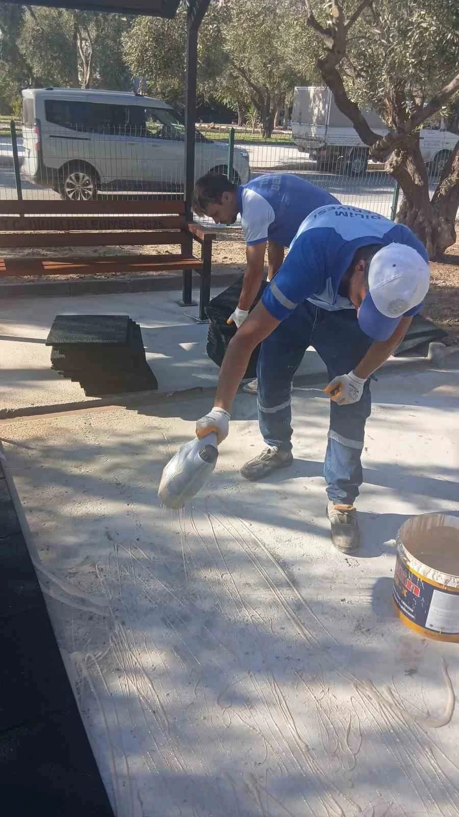 Didim Belediyesi’nden parklarda genel bakım çalışması