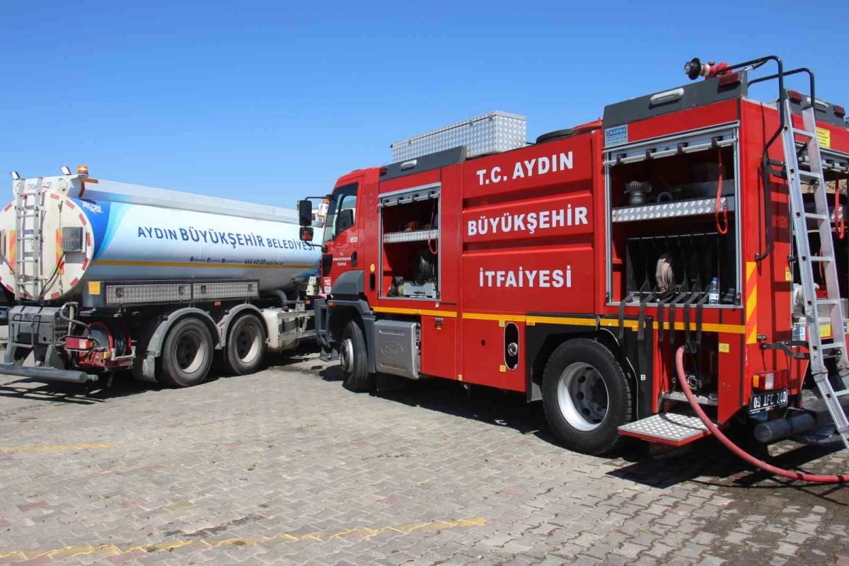 Ekiplerin hızlı müdahalesi can dostları ve hastaneyi yanmaktan kurtardı