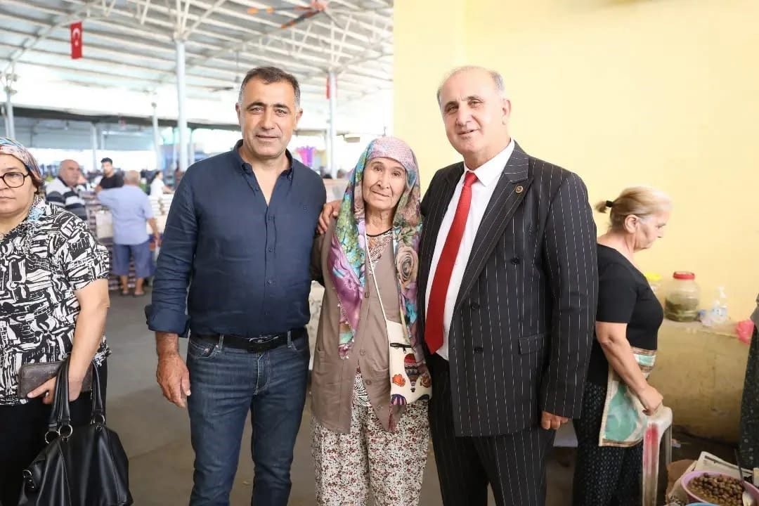 İncirliova Belediye Başkanı Kaya, pazar esnafı ve vatandaşlarla buluştu