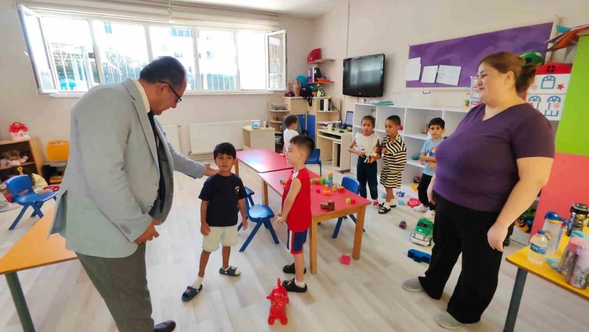 Kuşadası İlçe Milli Eğitim Müdürü Yapıcı anaokulunda eğitim çalışmalarını inceledi